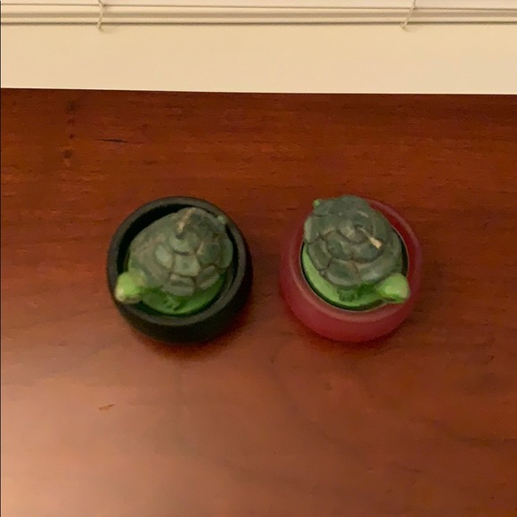 🔥5/$12 🎁Turtle tea light candles - Picture 3 of 5